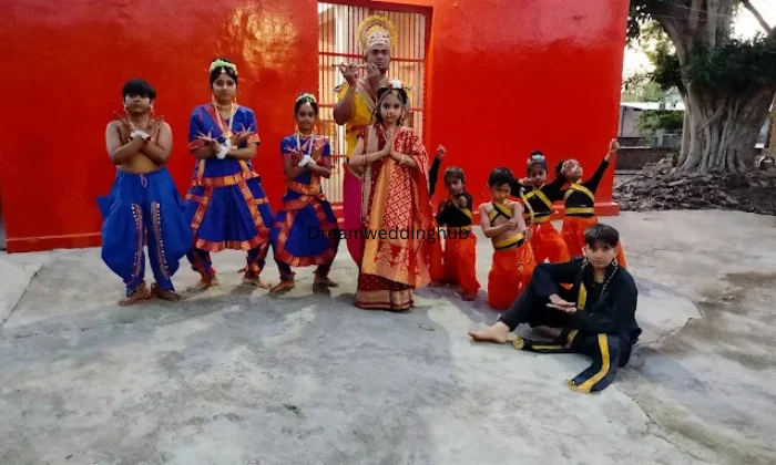 Moves Dance Studio Etawah